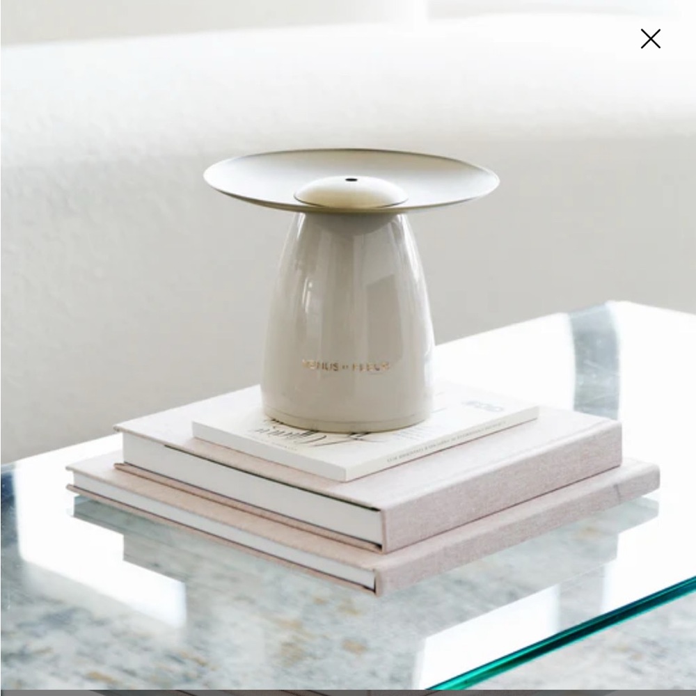 Venus Et Fleur ASCEND FRAGRANCE DIFFUSER II Retail $329 - Picture 4 of 14
